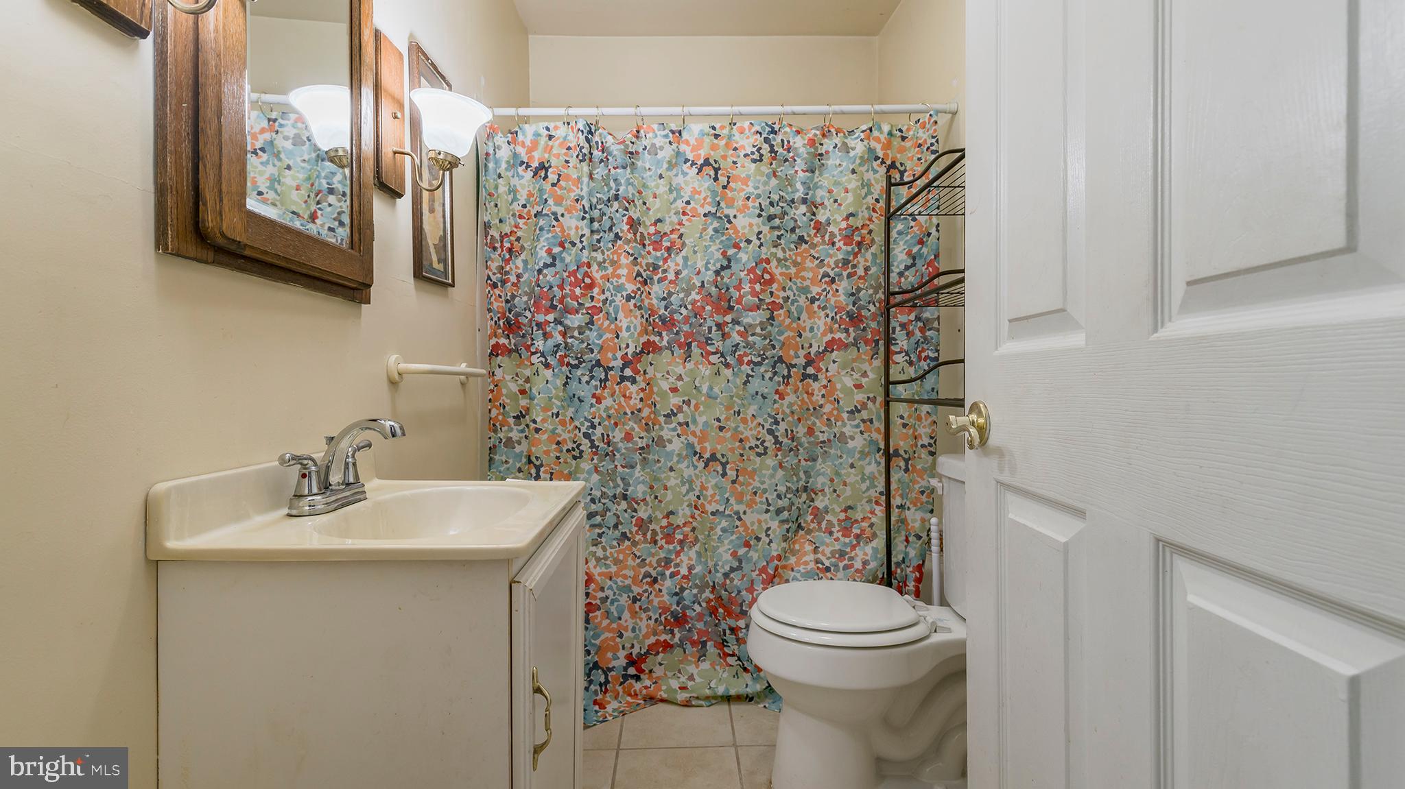 2285 Newport Road Manheim, PA 17545 - Photo 26 of 26 1st Floor Bathroom