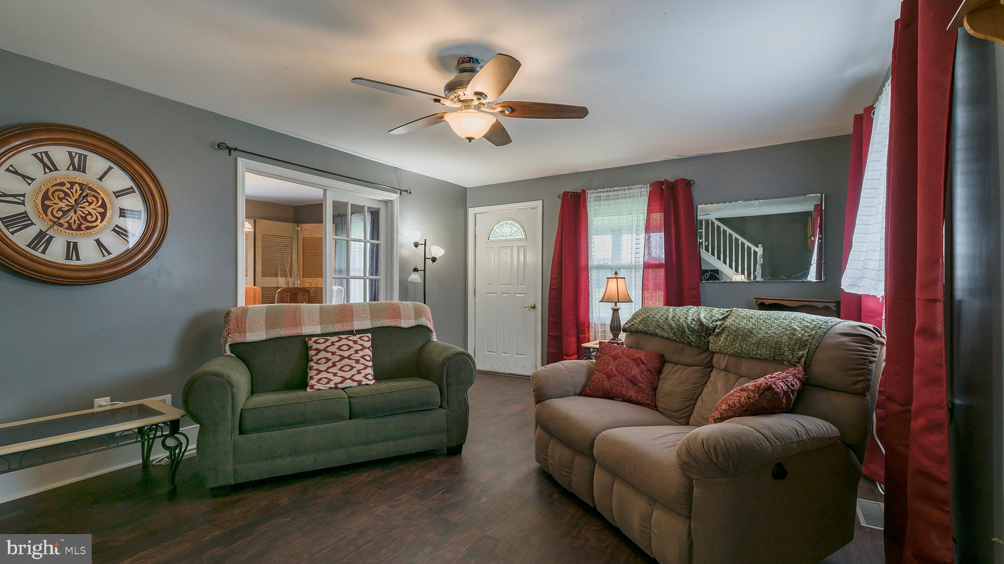 2285 Newport Road Manheim, PA 17545 - Photo 8 of 26 Living Room