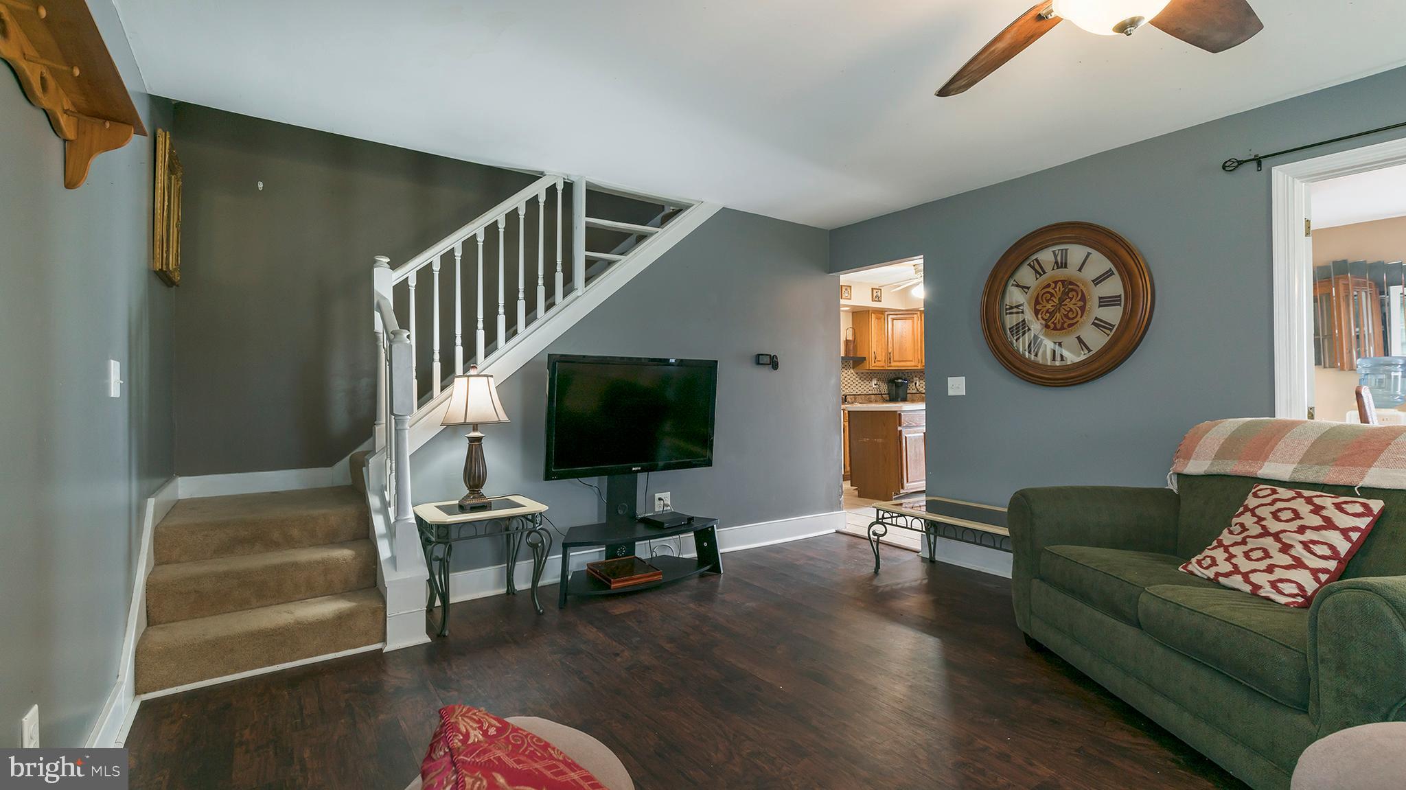 2285 Newport Road Manheim, PA 17545 - Photo 9 of 26 Living Room