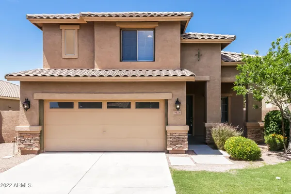 $2,605 | 3424 East Pinot Noir Avenue, Gilbert, AZ 85298