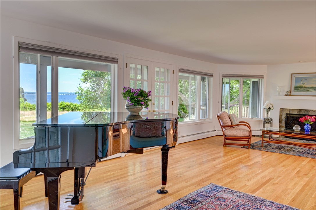1163 North Main Road Jamestown, RI 02835 - Photo 9 of 50 Gallery Image 9