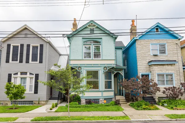 $310,000 | 1718 Greenup Street, Covington, KY 41011