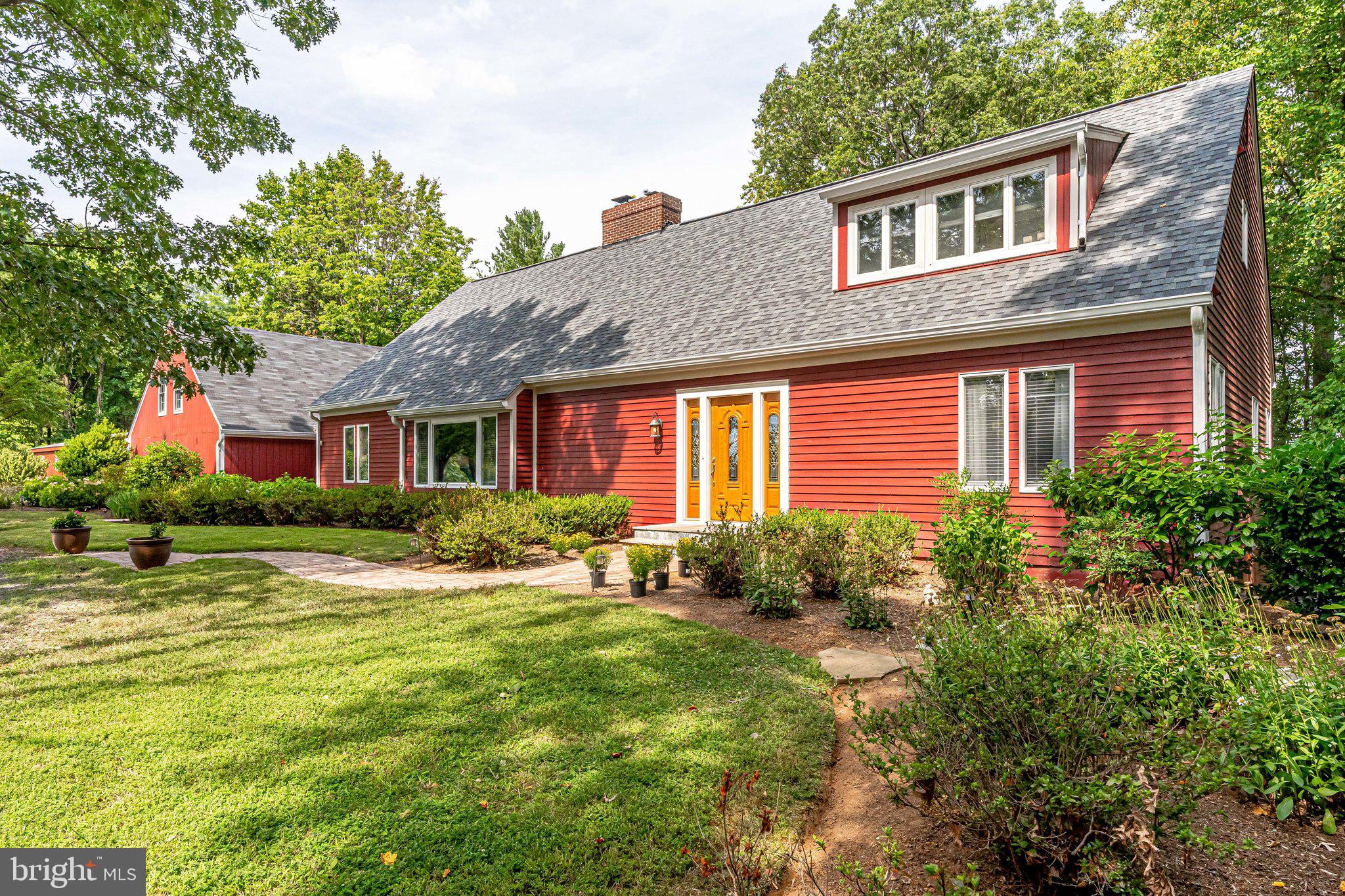 17182 Clarksridge Road Leesburg, VA 20176 - Photo 2 of 38 Welcome home!