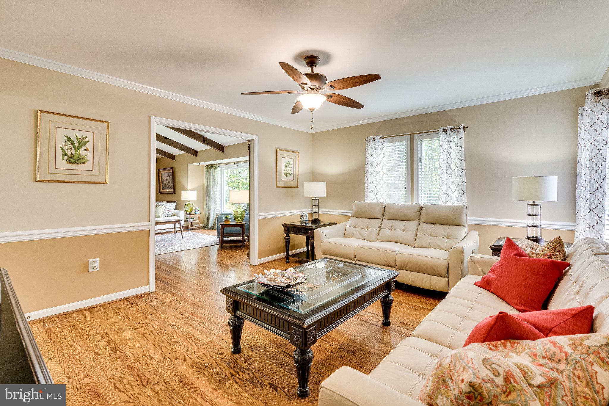 17182 Clarksridge Road Leesburg, VA 20176 - Photo 12 of 38 Family room
