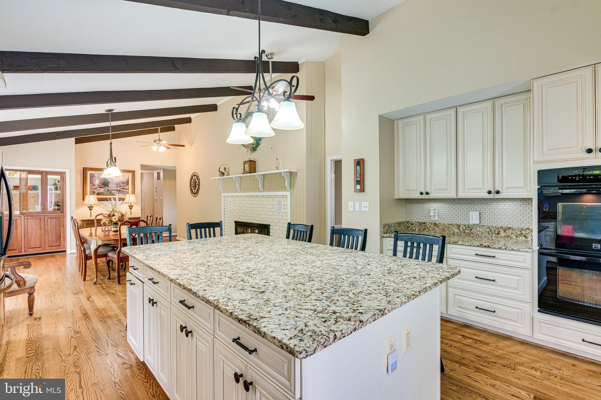 17182 Clarksridge Road Leesburg, VA 20176 - Photo 5 of 38 Gorgeous granite and wall ovens
