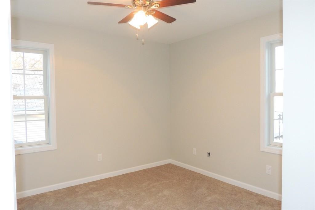54 Palmyra Street Springfield, MA 01118 - Photo 15 of 22