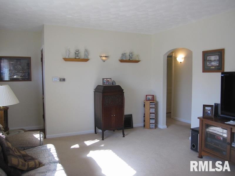 2306 3rd Street Moline, IL 61265 - Photo 2 of 13 Gallery Image 2