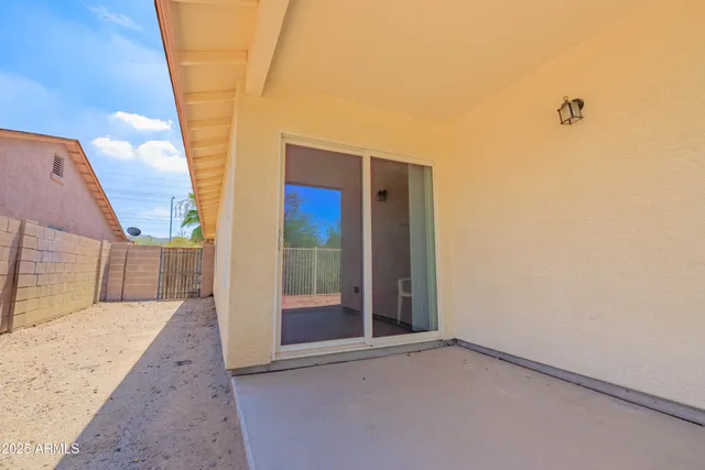 $2,200 | 1238 East Fremont Road, Phoenix, AZ 85042