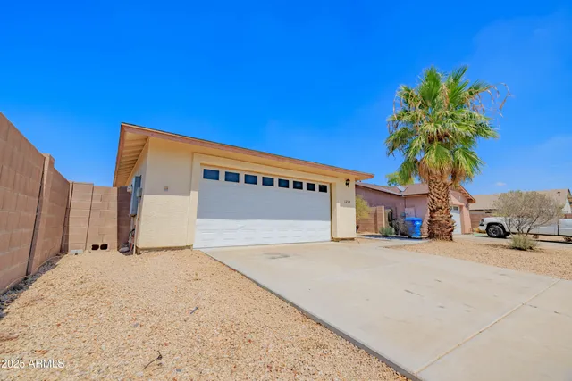 $2,200 | 1238 East Fremont Road, Phoenix, AZ 85042