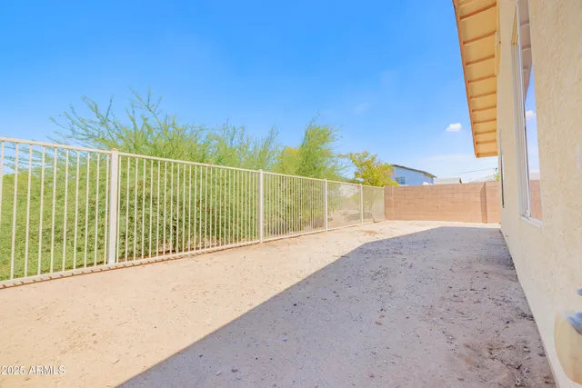 $2,200 | 1238 East Fremont Road, Phoenix, AZ 85042