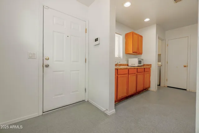 $2,200 | 1238 East Fremont Road, Phoenix, AZ 85042