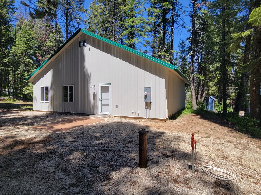 579 Noland Road Cascade, ID 83611 - Photo 27 of 31 BACK OF THE HOUSE