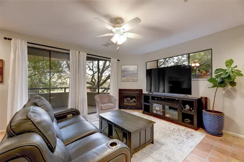 $4,950 | 1735 Spyglass Drive, Unit 117, Austin, TX 78746