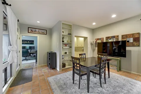 $4,950 | 1735 Spyglass Drive, Unit 117, Austin, TX 78746