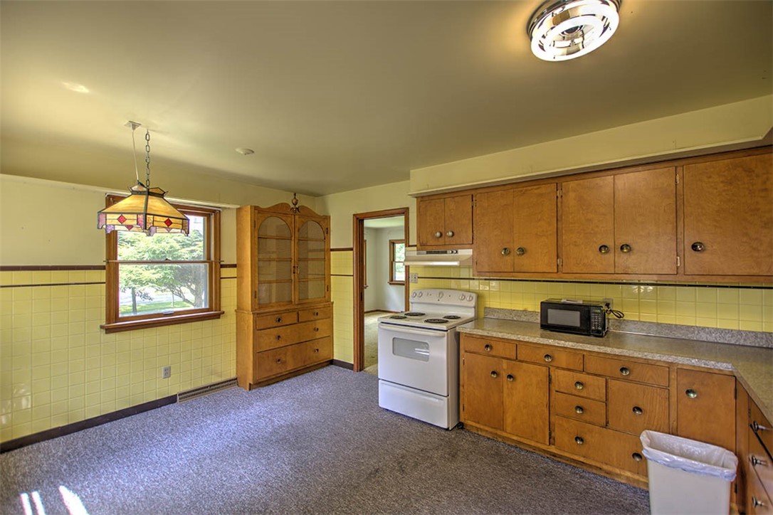 4 Fair Oaks Drive Decatur, IL 62526 - Photo 9 of 25 Gallery Image 9
