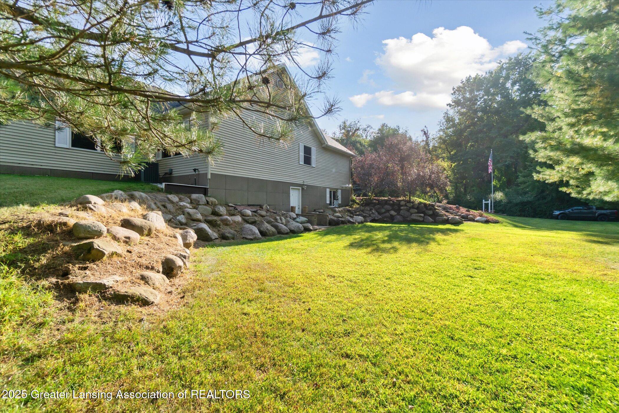 6039 West Beard Road Perry, MI 48872 - Photo 57 of 70 Exterior Side