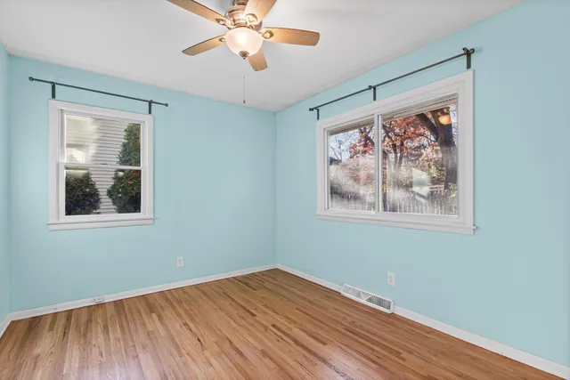 $400,000 | 1400 Texas Avenue South, St. Louis Park, MN 55426