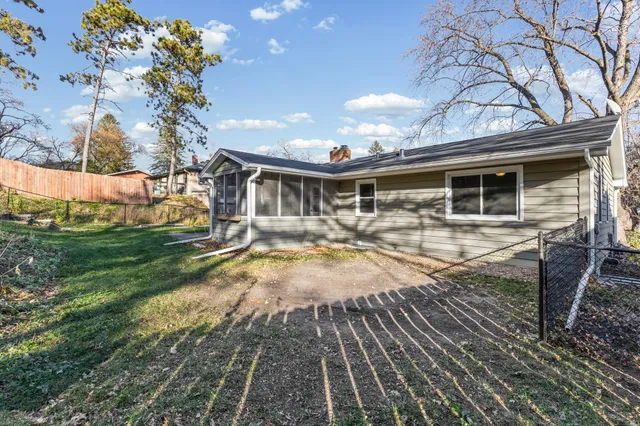 $400,000 | 1400 Texas Avenue South, St. Louis Park, MN 55426