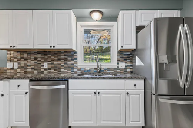 $400,000 | 1400 Texas Avenue South, St. Louis Park, MN 55426