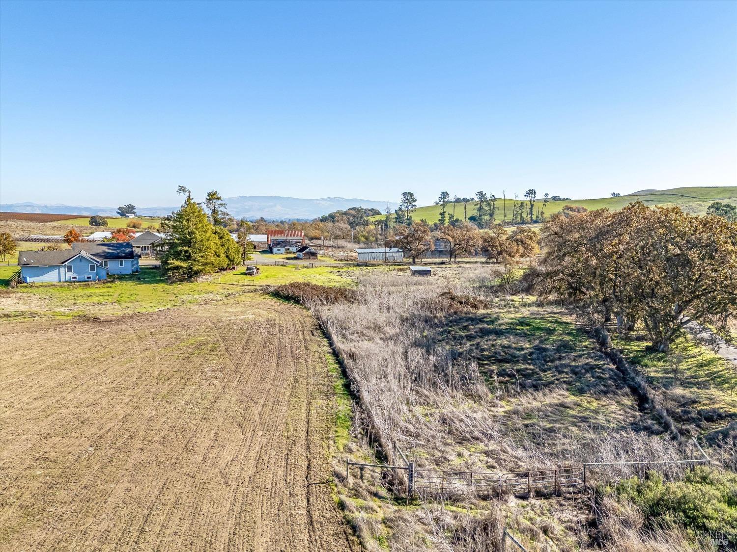 6000 Petersen Road Sebastopol, CA 95472 - Photo 23 of 25 a view of a lake with houses