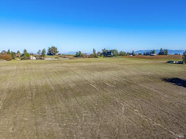 $2,150,000 | 6000 Petersen Road, Sebastopol, CA 95472