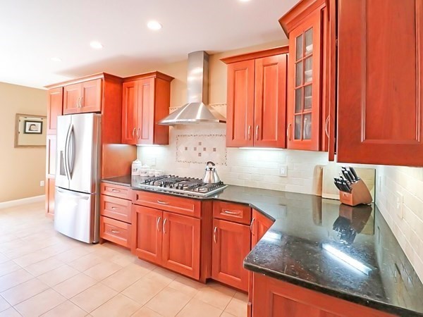 5 Peach Tree Road East Longmeadow, MA 01028 - Photo 8 of 26 Gallery Image 8