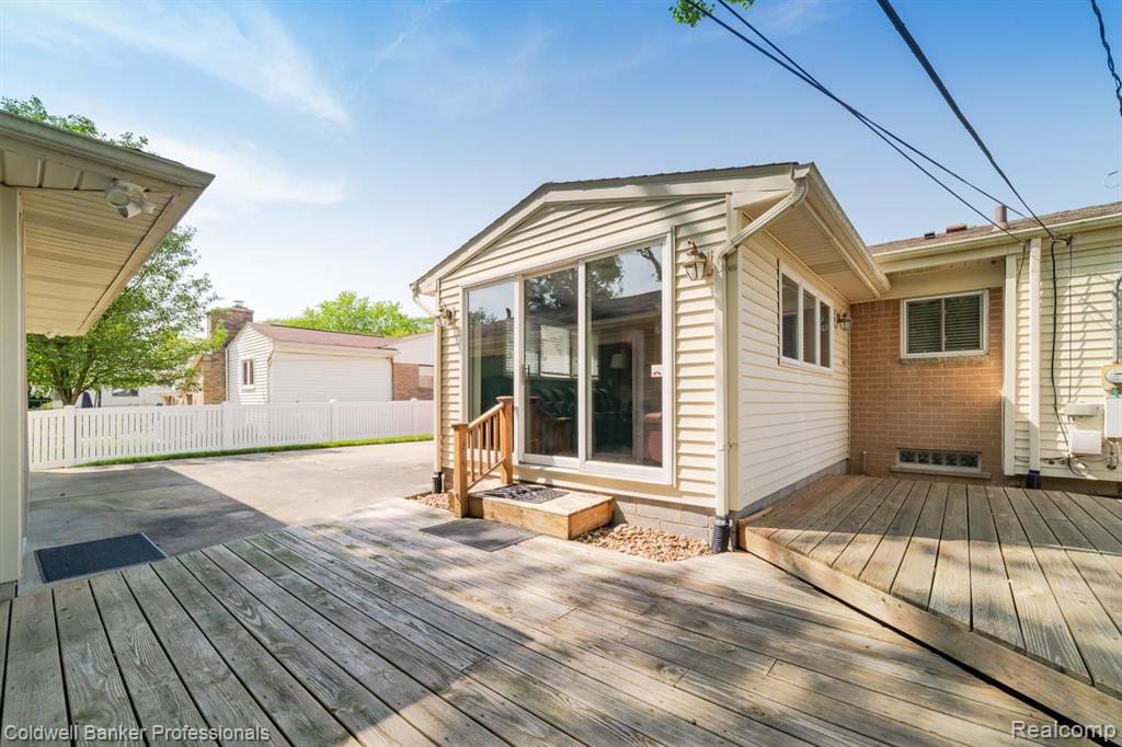 624 Hill Street Rochester, MI 48307 - Photo 31 of 49