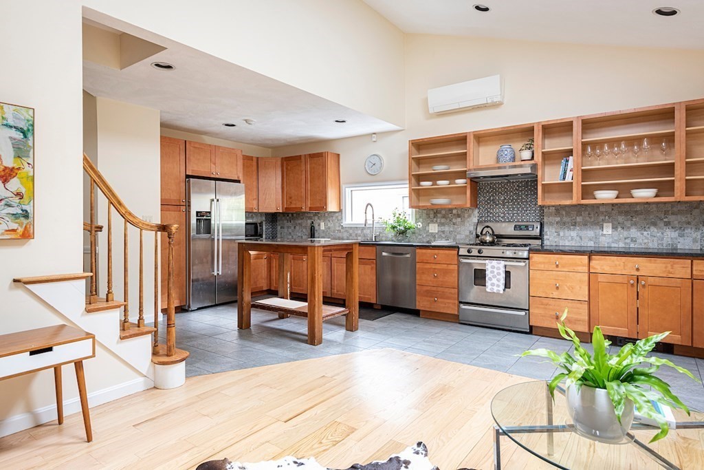 24 Central Street Arlington, MA 02476 - Photo 12 of 32