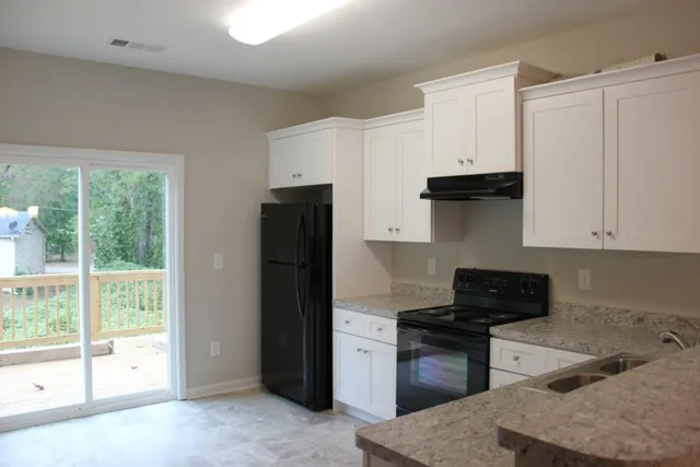 $2,100 | 4301 Chads Park Drive, Powder Springs, GA 30127