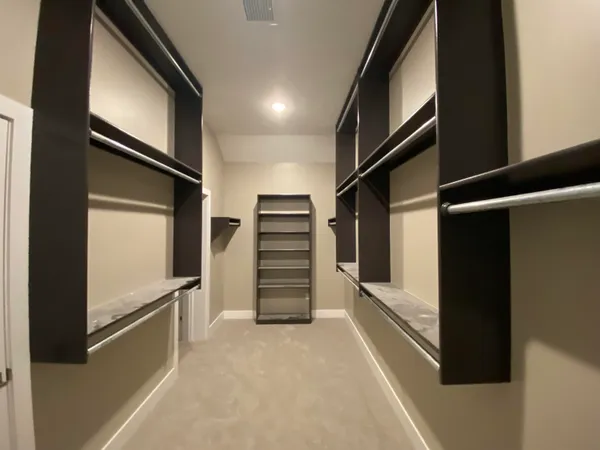 $470,591 | 5914 Forbes Court, Bel Aire, KS 67220