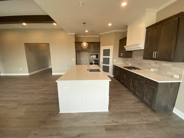 $470,591 | 5914 Forbes Court, Bel Aire, KS 67220