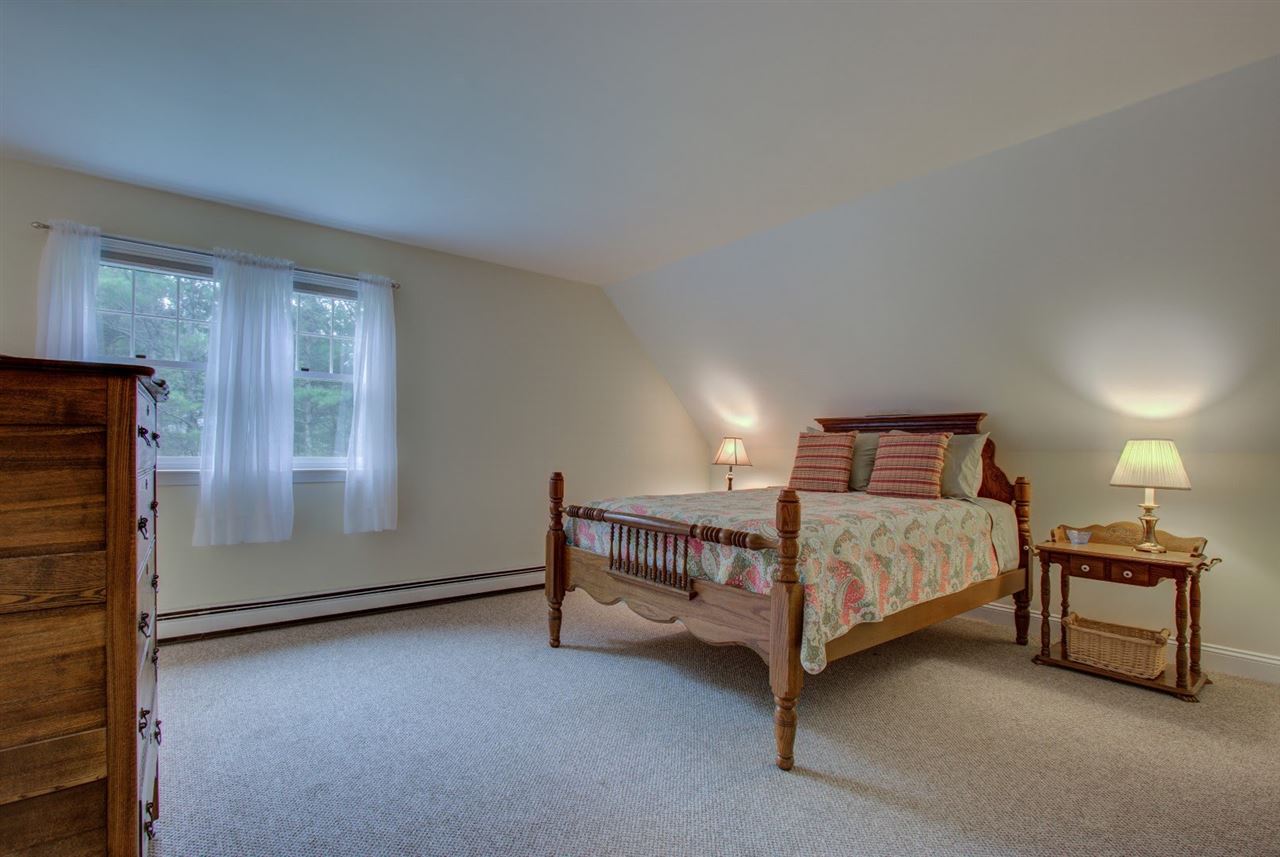 88 Hatfield Road Weare, NH 03281 - Photo 17 of 36 Gallery Image 17