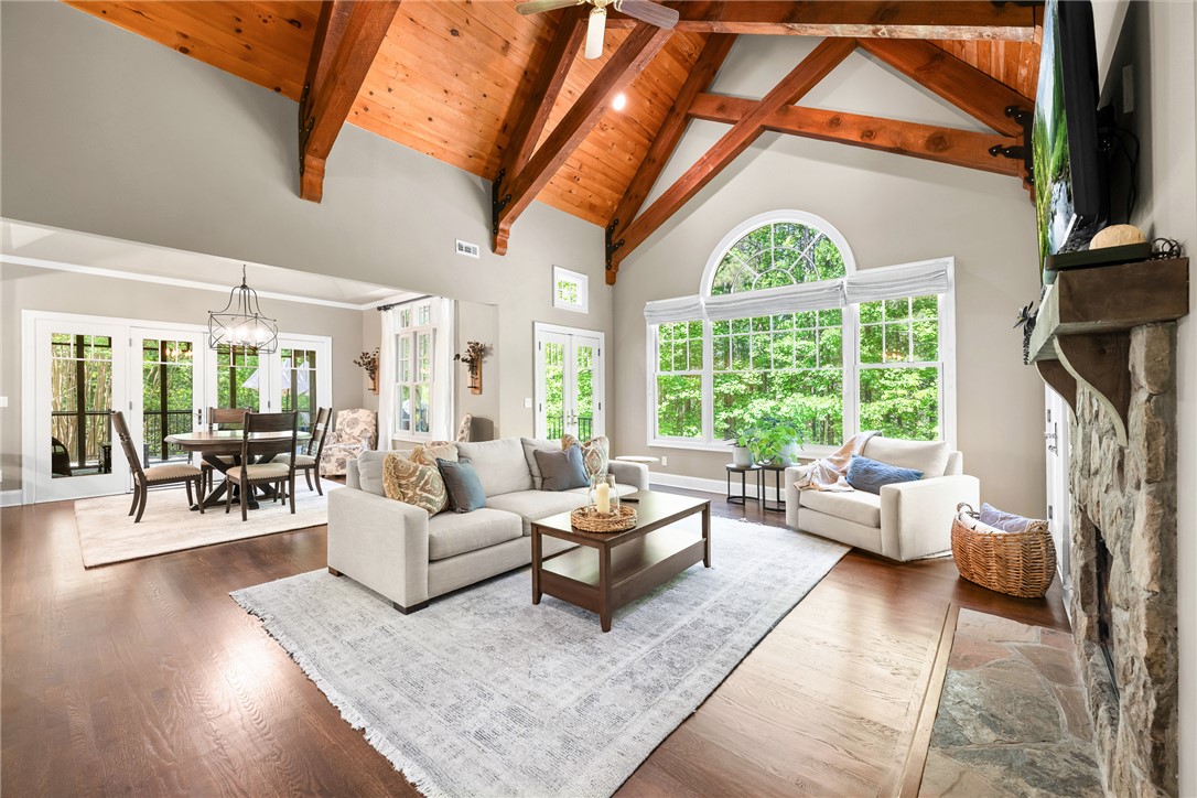 400 South Point Boulevard Sunset, SC 29685 - Photo 11 of 46