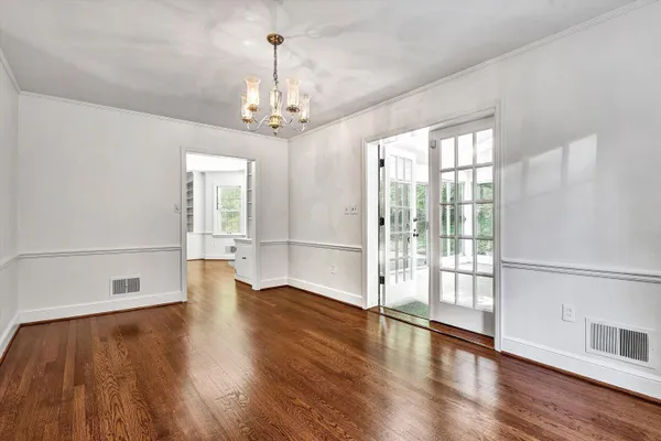 $589,000 | 3010 Rosalind Avenue Southwest, Roanoke, VA 24014