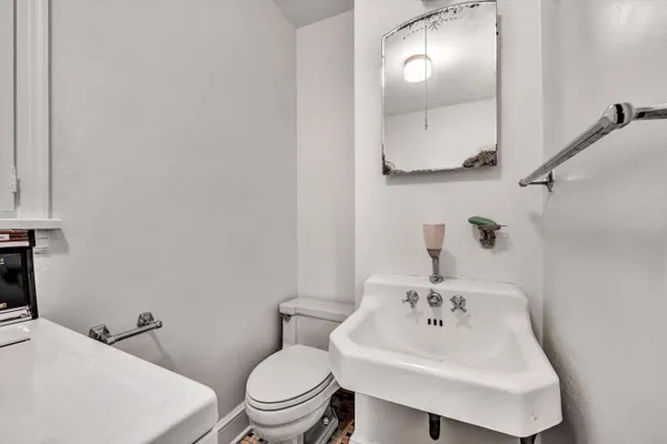 $589,000 | 3010 Rosalind Avenue Southwest, Roanoke, VA 24014