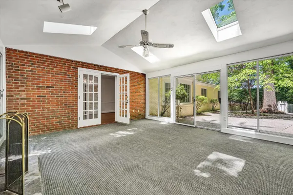 $589,000 | 3010 Rosalind Avenue Southwest, Roanoke, VA 24014