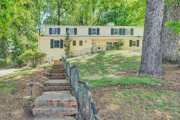 $589,000 | 3010 Rosalind Avenue Southwest, Roanoke, VA 24014