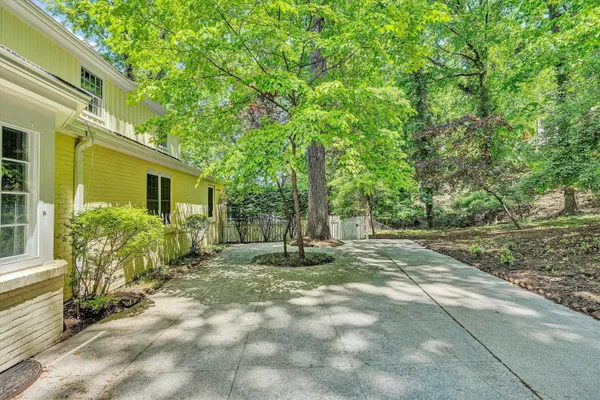 $589,000 | 3010 Rosalind Avenue Southwest, Roanoke, VA 24014