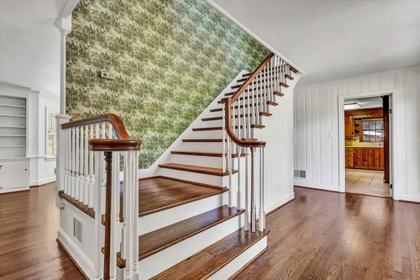 $589,000 | 3010 Rosalind Avenue Southwest, Roanoke, VA 24014