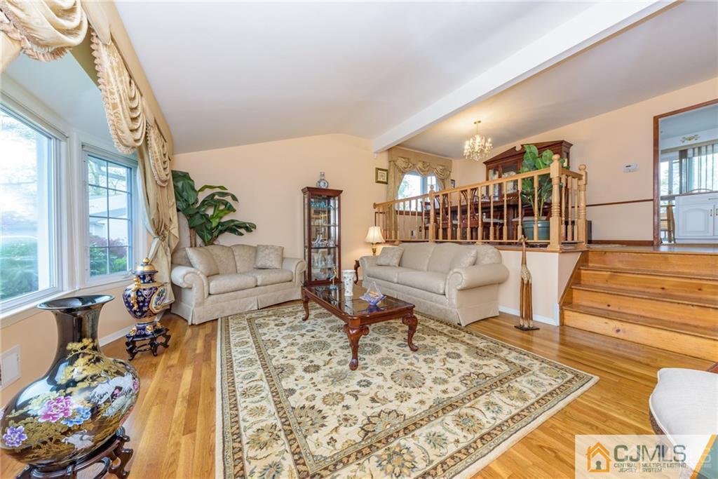 1486 Cherokee Road North Brunswick, NJ 08902 - Photo 6 of 25 Gallery Image 6