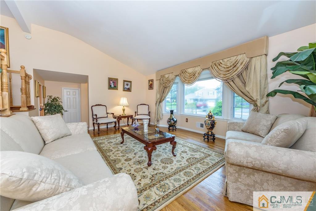 1486 Cherokee Road North Brunswick, NJ 08902 - Photo 7 of 25 Gallery Image 7