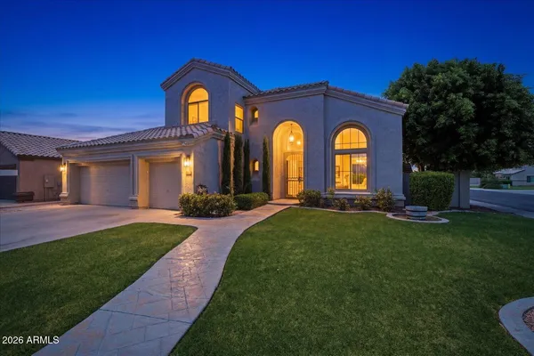$699,000 | 1894 East Mineral Road, Gilbert, AZ 85234