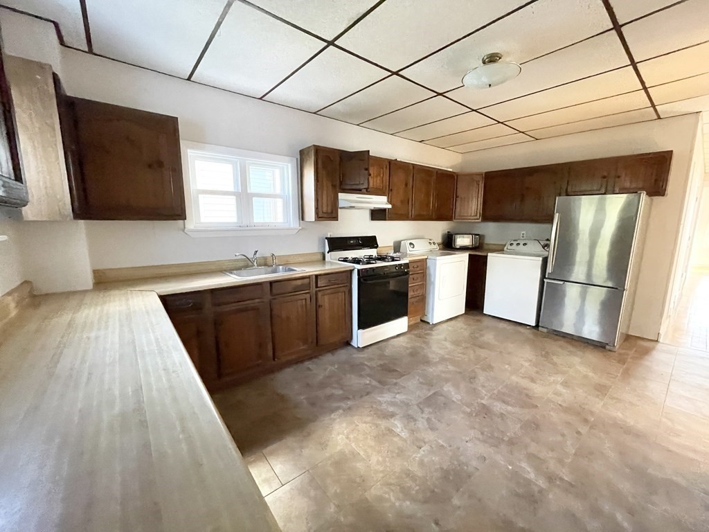 26-28 Harbor View Street, Unit 2 Boston, MA 02125 - Photo 2 of 20