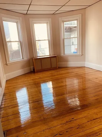 $3,900 | 26-28 Harbor View Street, Unit 2, Boston, MA 02125