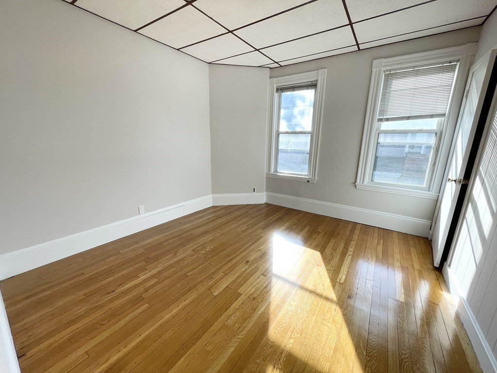 26-28 Harbor View Street, Unit 2 Boston, MA 02125 - Photo 7 of 20