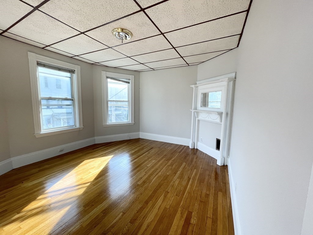 26-28 Harbor View Street, Unit 2 Boston, MA 02125 - Photo 9 of 20