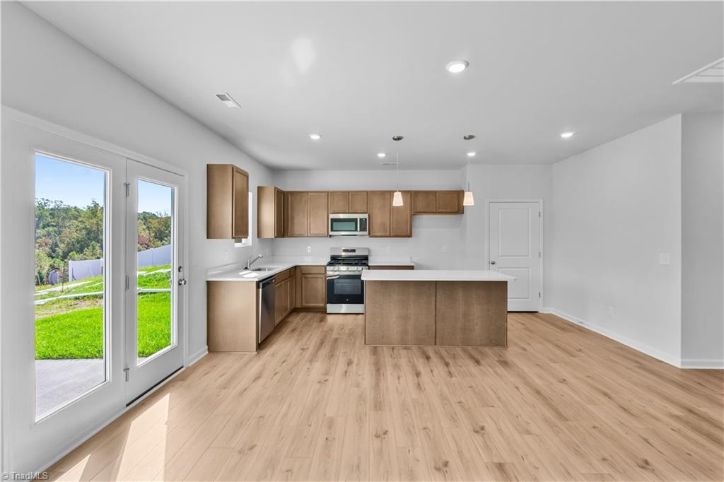 5061 Fallmeade Road Kernersville, NC 27284 - Photo 10 of 38 Gallery Image 10