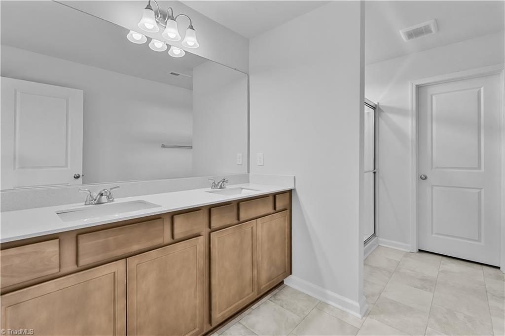 5061 Fallmeade Road Kernersville, NC 27284 - Photo 28 of 38 Primary Bath