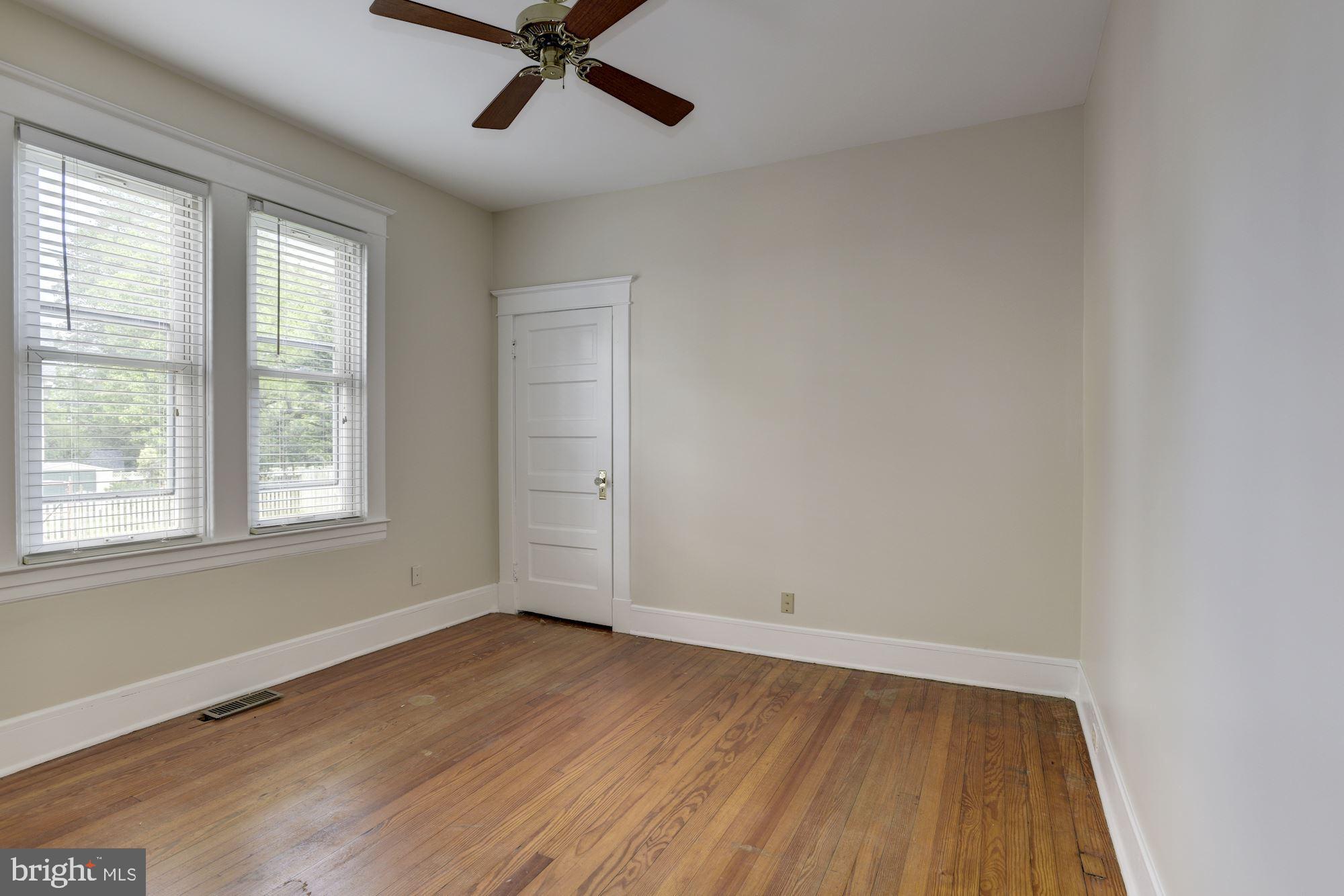 903 Arran Road Baltimore, MD 21239 - Photo 21 of 40 Bedroom two