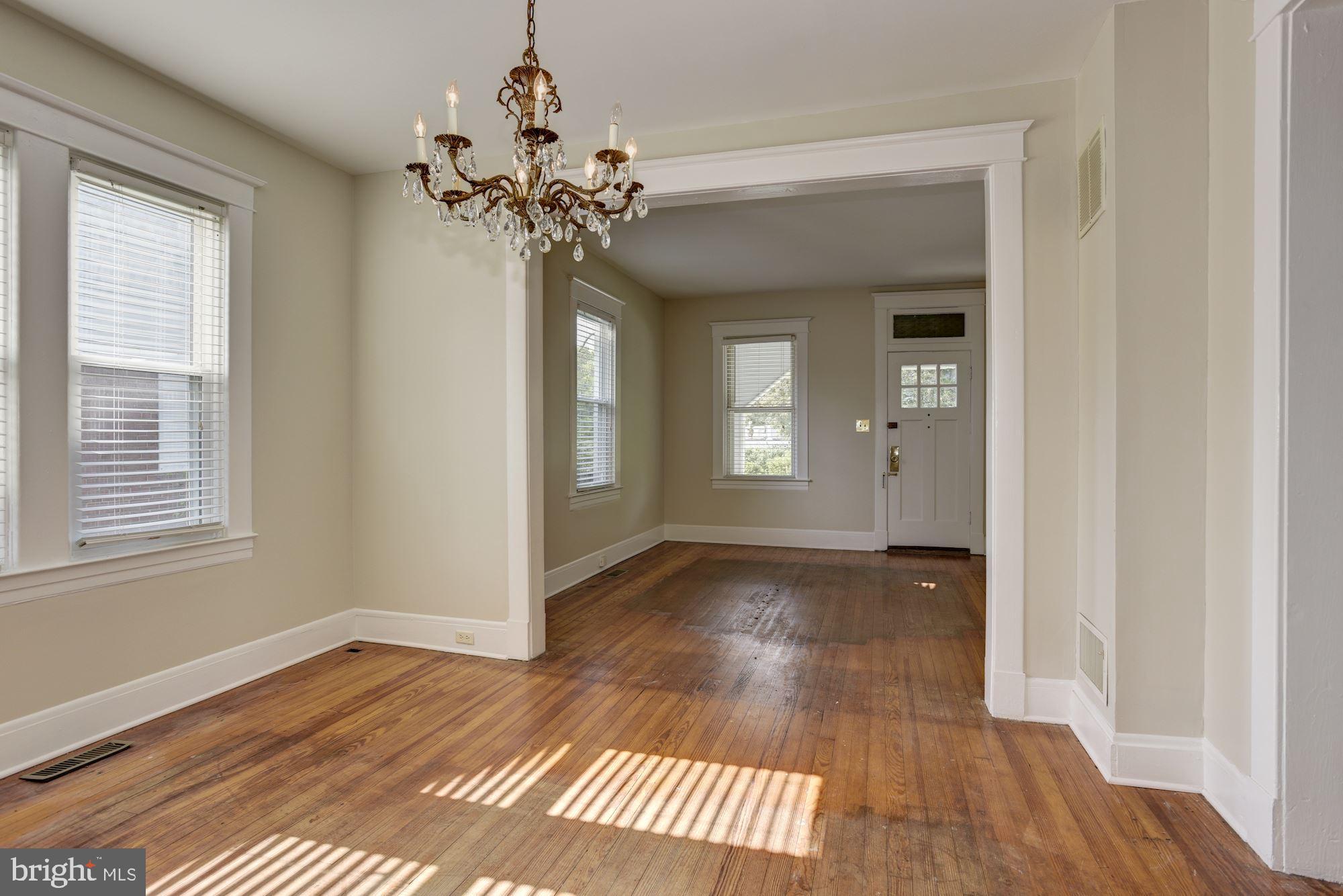 903 Arran Road Baltimore, MD 21239 - Photo 10 of 40 Dining room view to kitchen